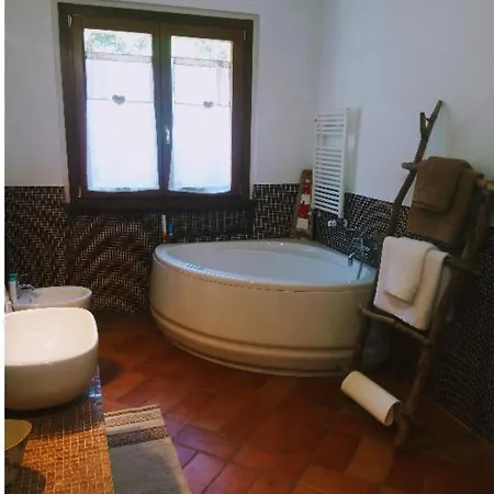 A La Maison